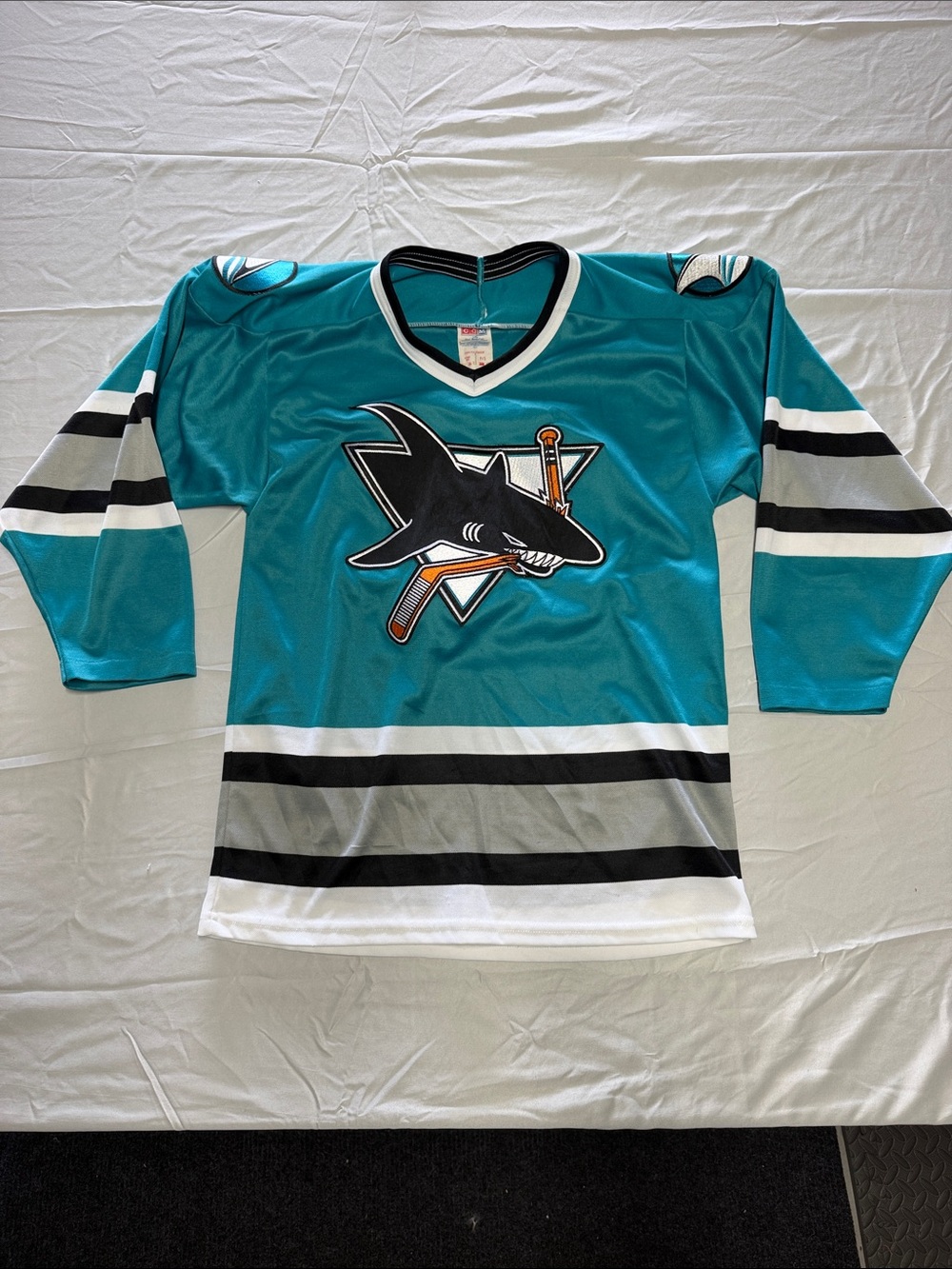 Vintage SAN Jose Sharks Jersey -  Size Adult Small